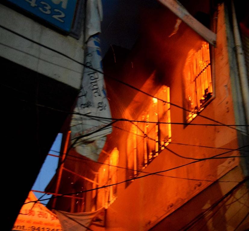 Choose a showroom house on fire