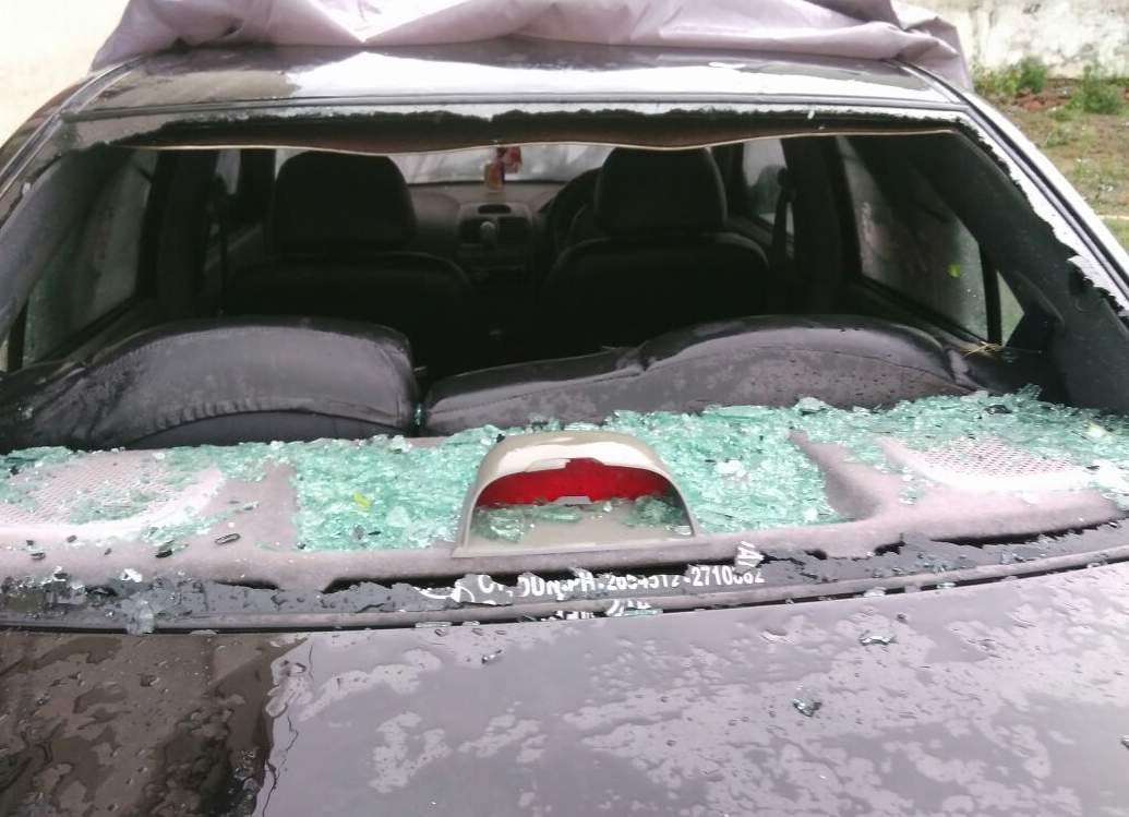 storm and hailstone in dehradun.