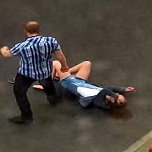 girlfriend hit her boyfriend