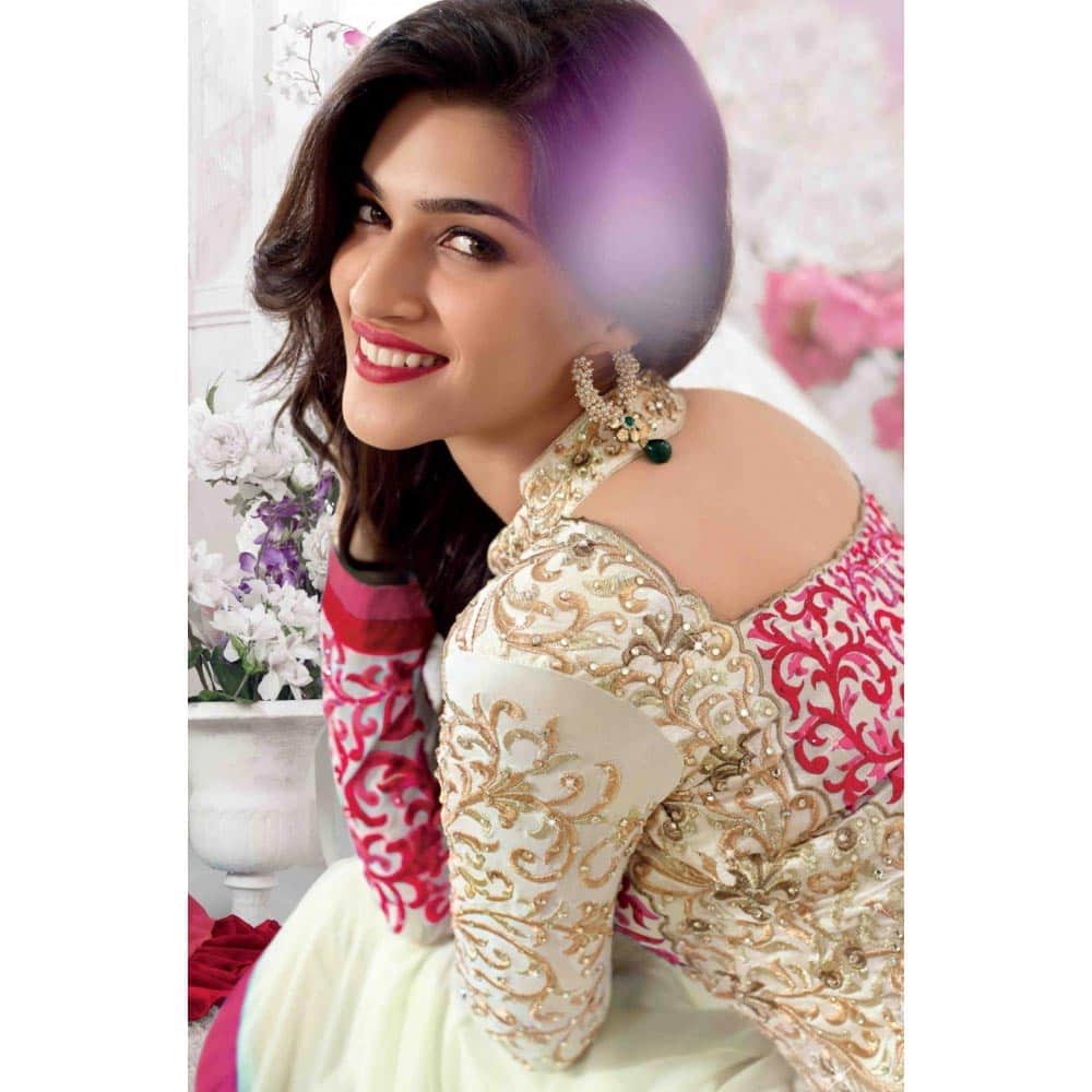 Kriti responds to the Sushant Singh Rajput dating rumours