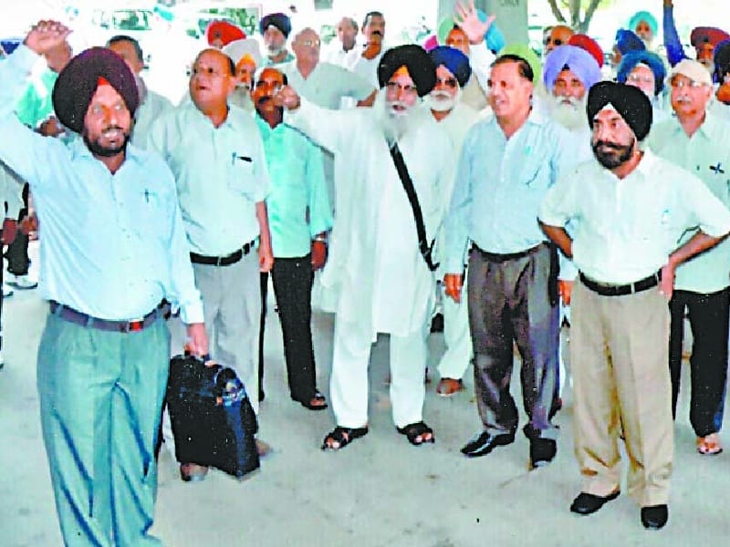 protest, pensioner do protest in ludhiana, ludhiana protest