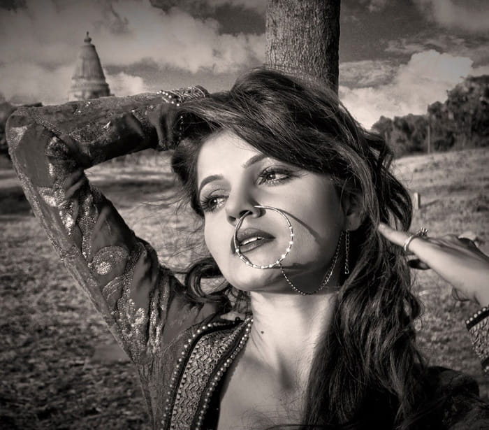 Rbina dilaik can play a role of a intersex women in shakti