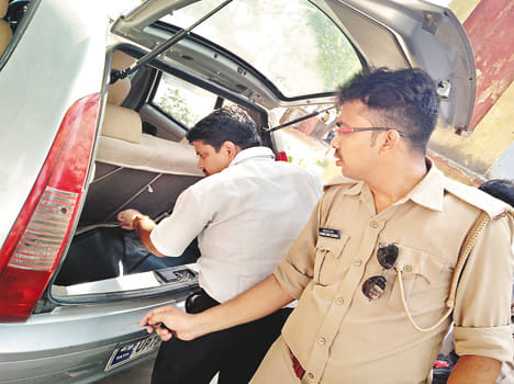 mother kills sp leader manish tiwari in kanpur 