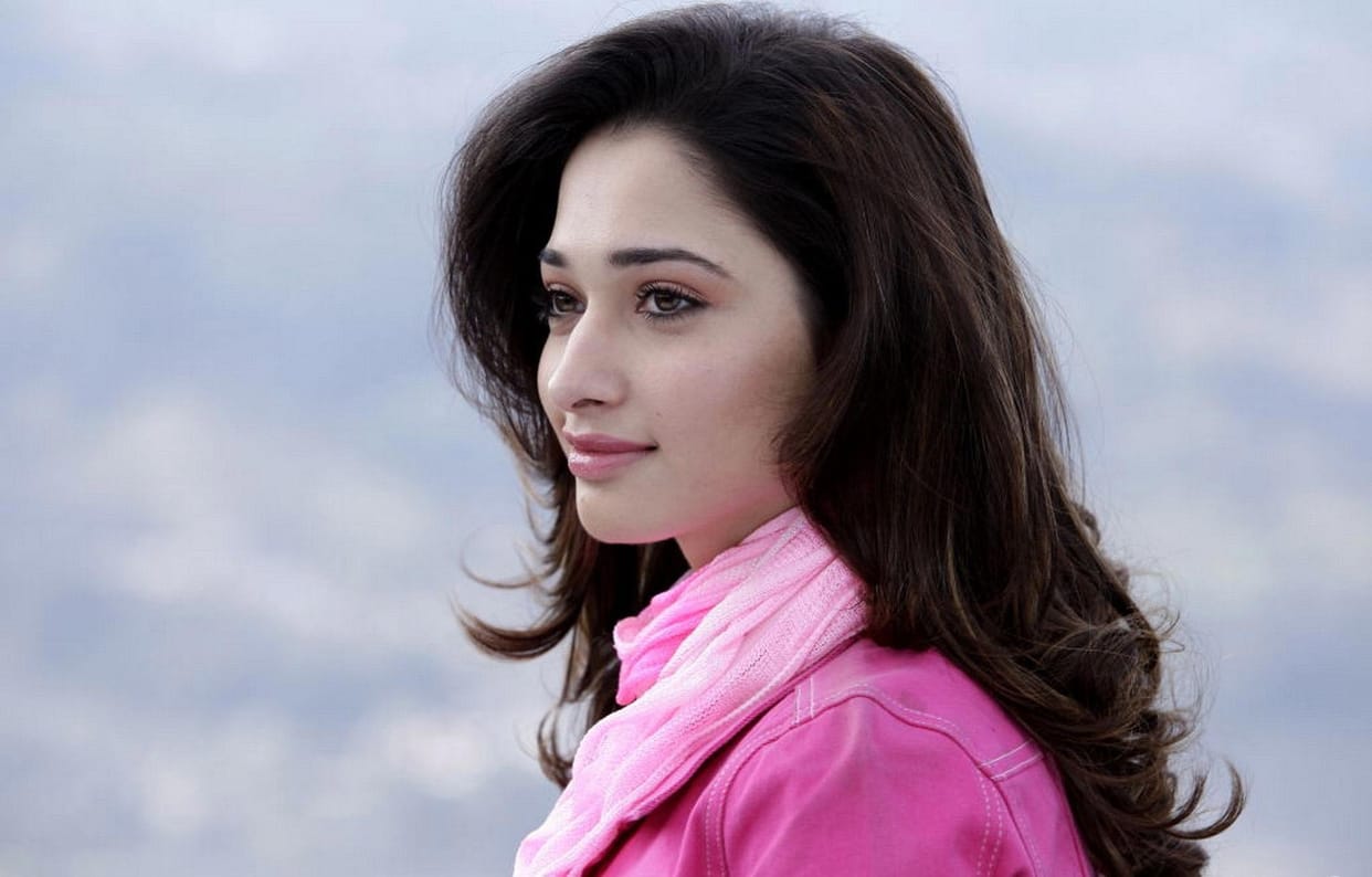 Tamanna Bhatia reveals with her makeup artist