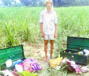 Five lacs jewelery theft