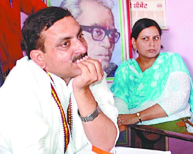 'threat' will be mistake in political career 