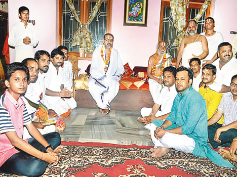 Hinduism teaches not hate anyone