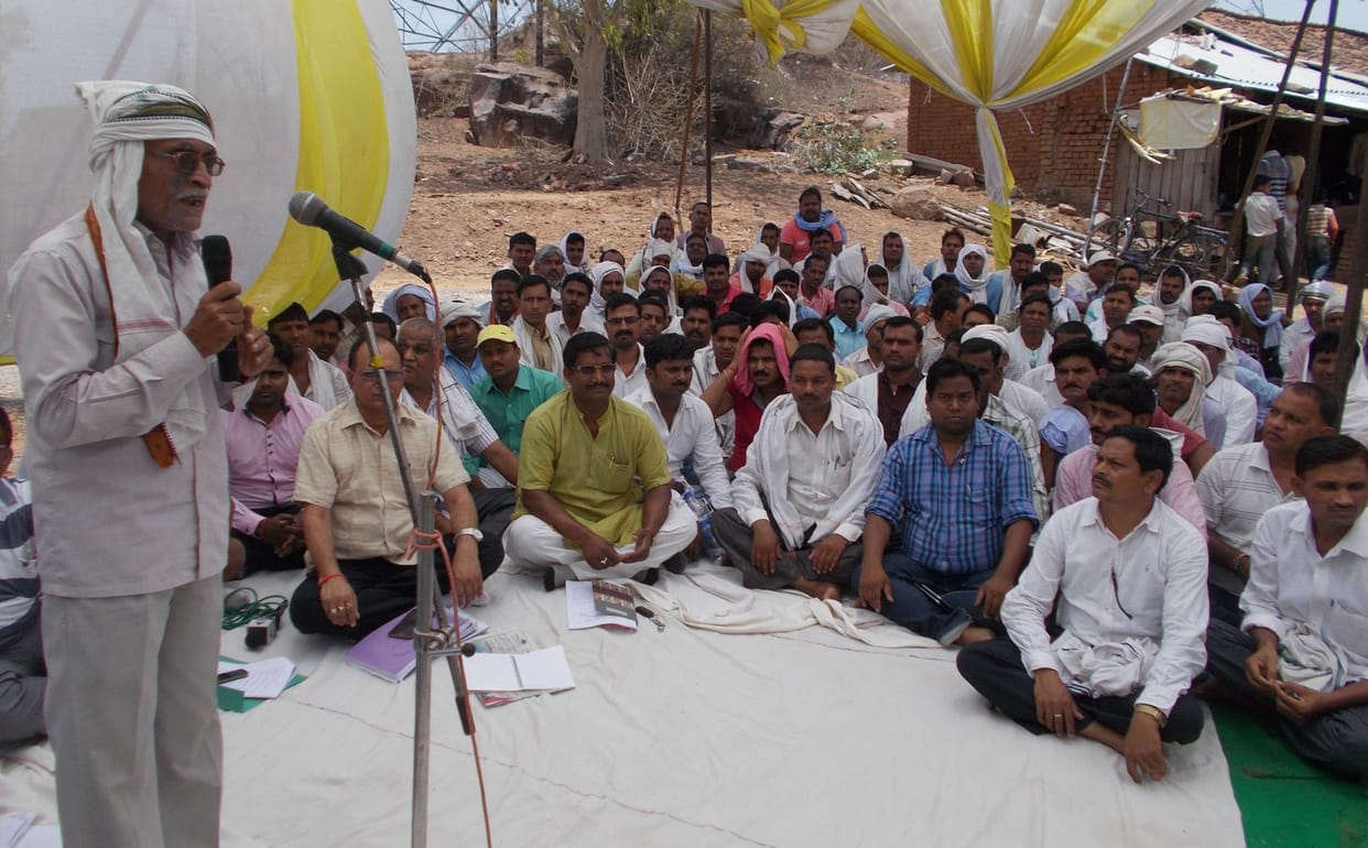 Workers picket at Collectorate