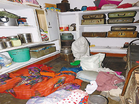 Two houses, jewelery and cash stolen millions