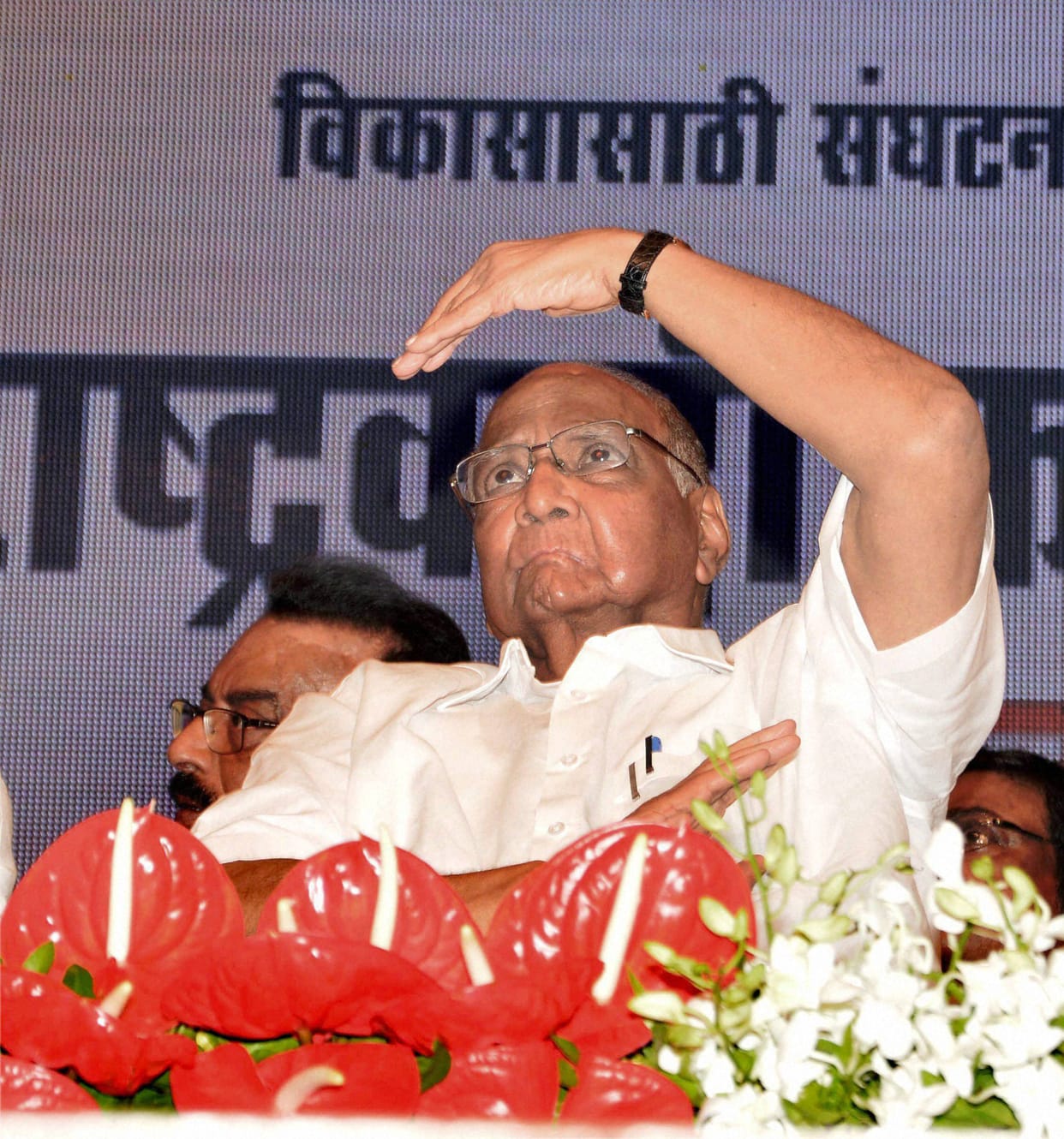 sharad pawar applauds narendra modi for nsg