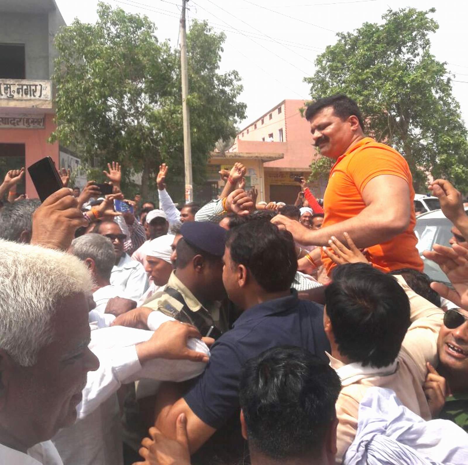 kunwar pranav champion back from his stands on mahapanchayat.