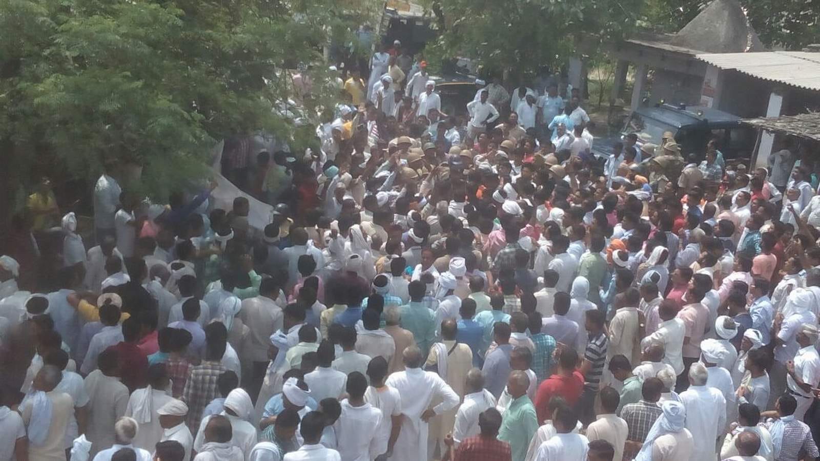 kunwar pranav champion back from his stands on mahapanchayat.