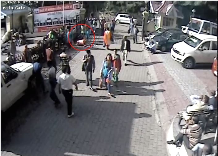 Garbage Scattered in IGMC campus before employees strike, cctv footage.