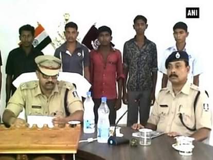 Eight Maoists self-surrender to state