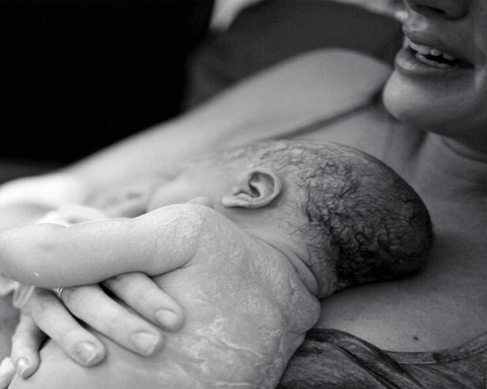 birth in toilet by women