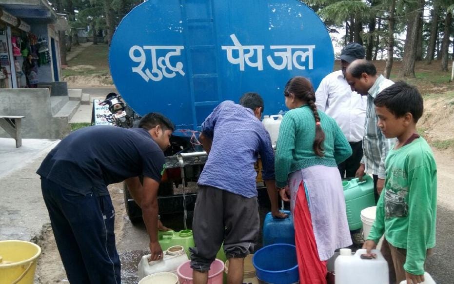Party people grapple with water crisis