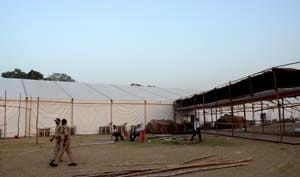 From every corner of the rally site Deedar -e- Modi will