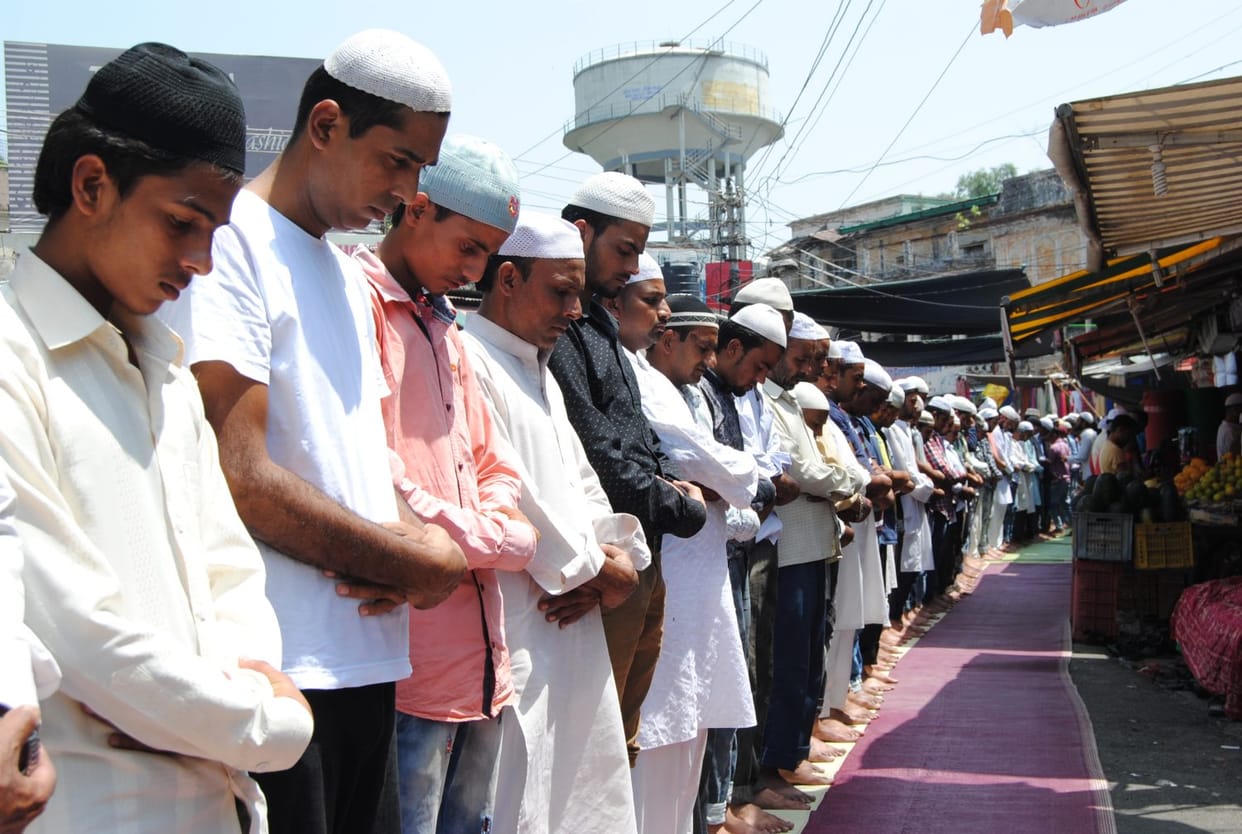 Zuma goodbye today, will offer prayers in all mosques of the city