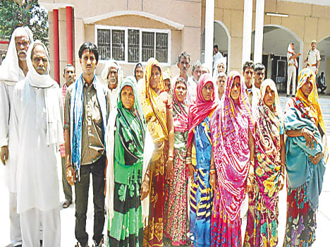 Taking husband alive and widow pension