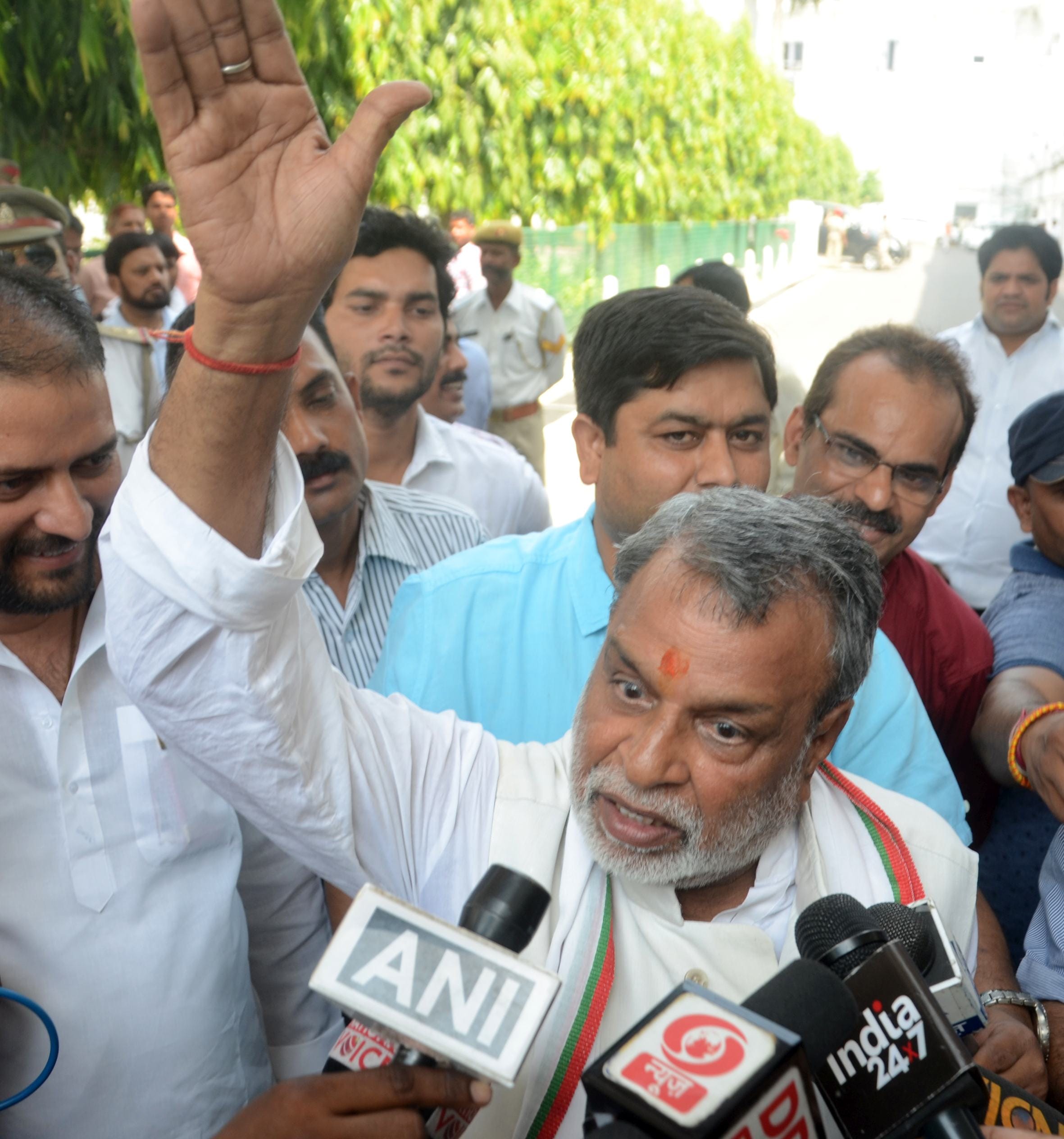 cross voting in vidhan parishad election exclusive pics
