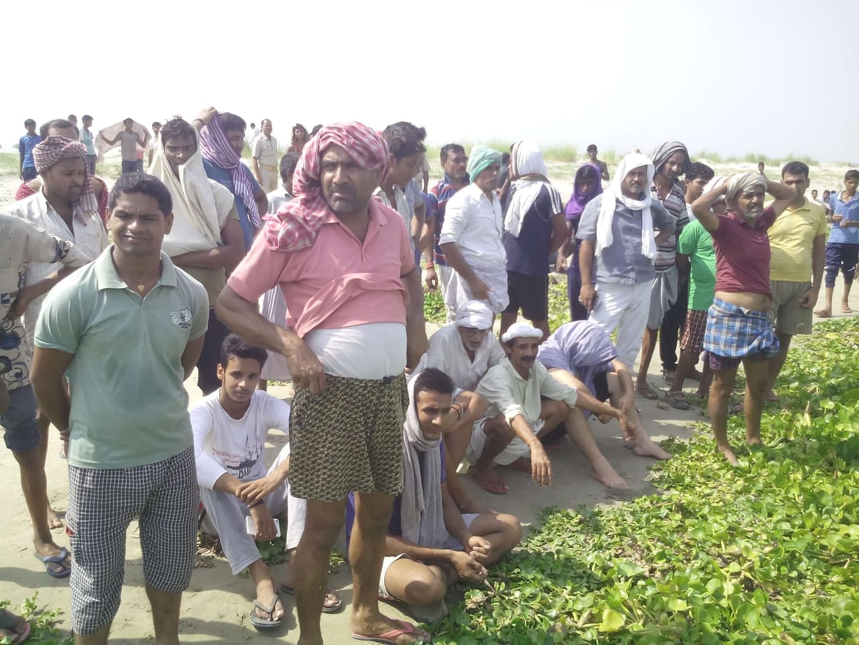 student sunk in ganges