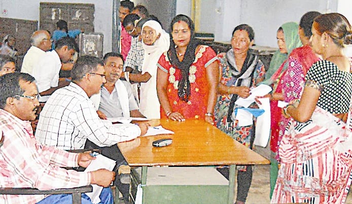 colony develop on surplus place