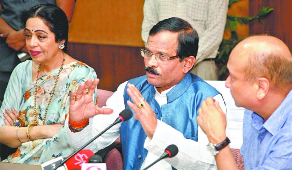 modi's ninister take stock of preparations for the International Yoga Day