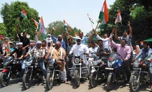 Congressman pulled ' exposed ' motorcycle procession