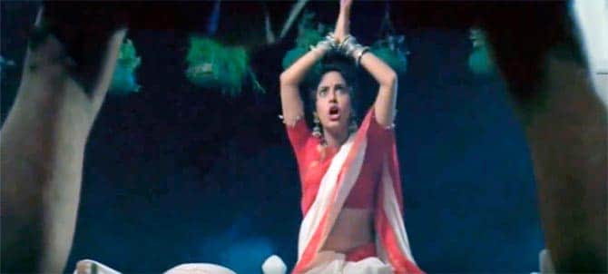 Bold scenes in Pehlaj nihlani's movies
