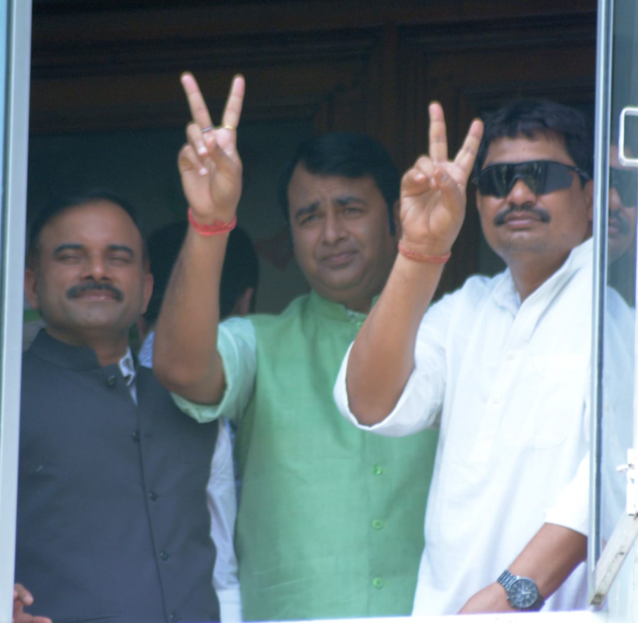 Guddu Pandit Mukesh clearance from BJP