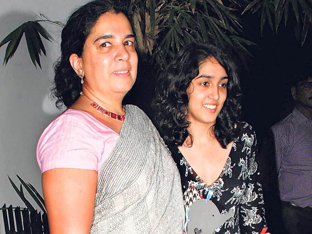 aamir khan daughter ira khan ready to debut in bollywood
