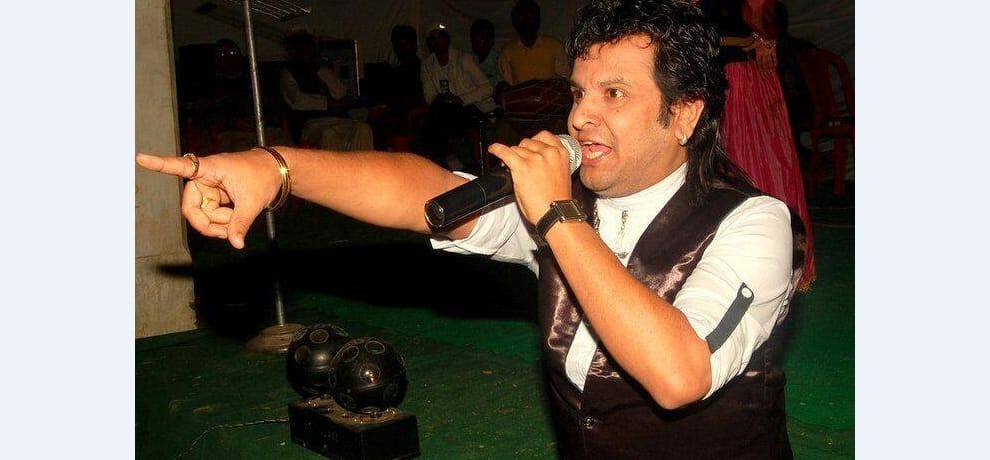 Himachali Singer Kuldeep sharma will sing with Kumar Sanu.