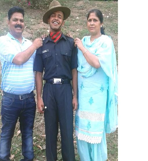 akshay thakur become lietunent