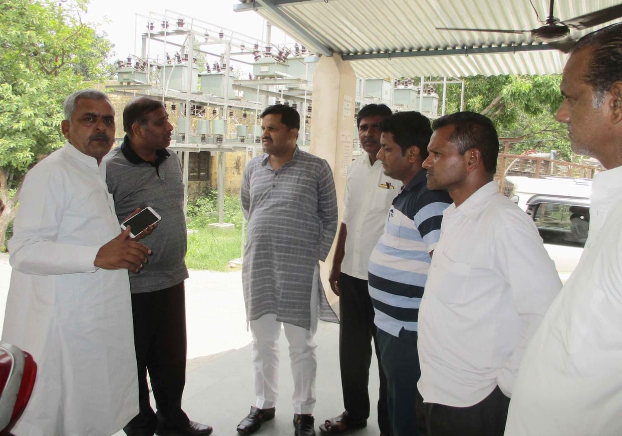 electricity crisis on ramadan, raging people