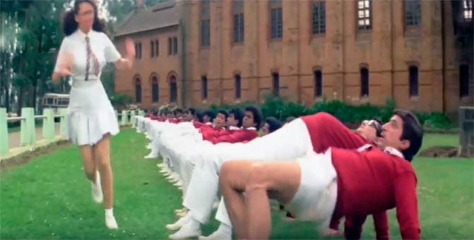 Bold scenes in Pehlaj nihlani's movies