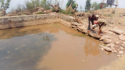 Three villagers had not bath for three weeks in J&K