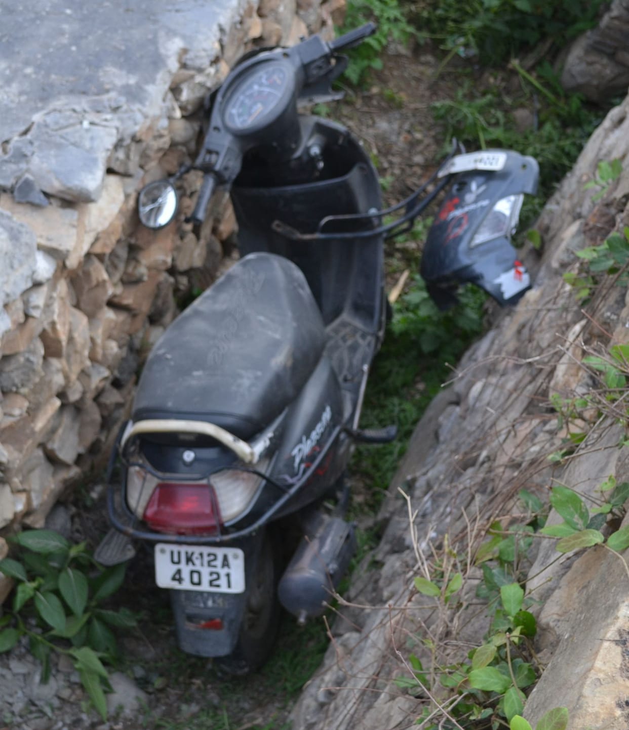  road accidnet two died