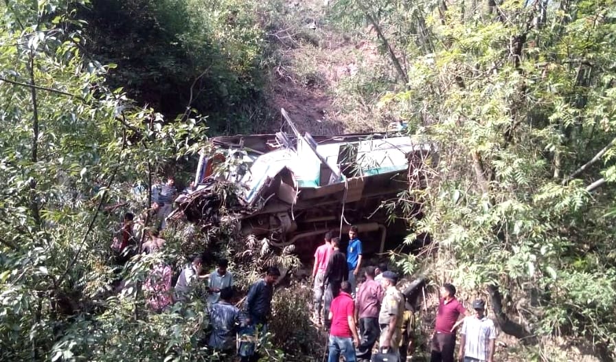 Darlaghat bus accident, live photos.