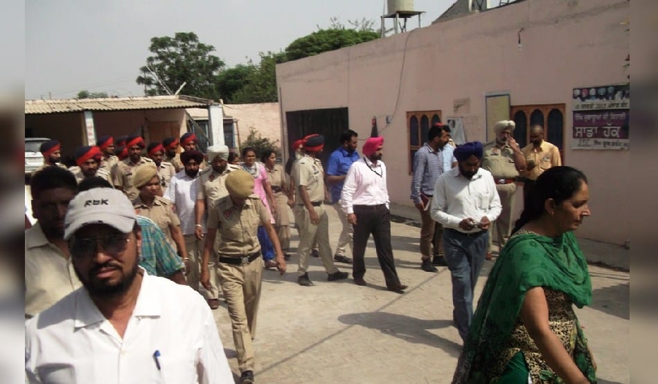 strike for release of Sikh prisoners, police forcefully admitted hospital to khala