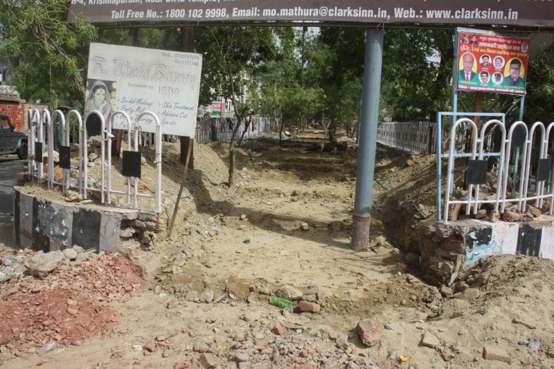 cycle track in vrindavan