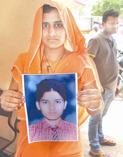 11th class student kidnapped from sikandra
