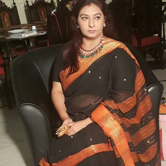 ugly spat on pak telivison