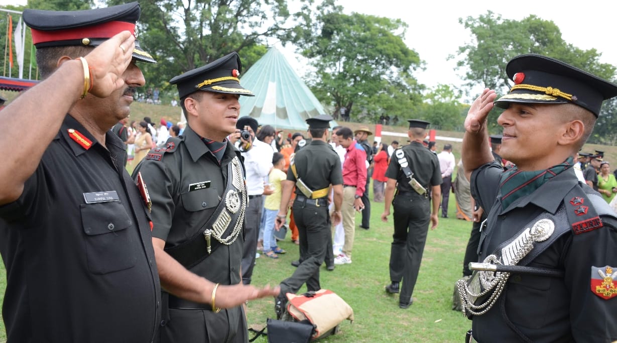 16 army officer in torah family