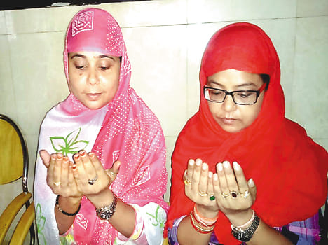 Aasha put roja and shabana make bhandara
