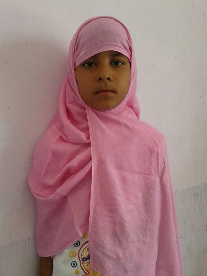 7 years old kaaynaat have first fast on ramzan