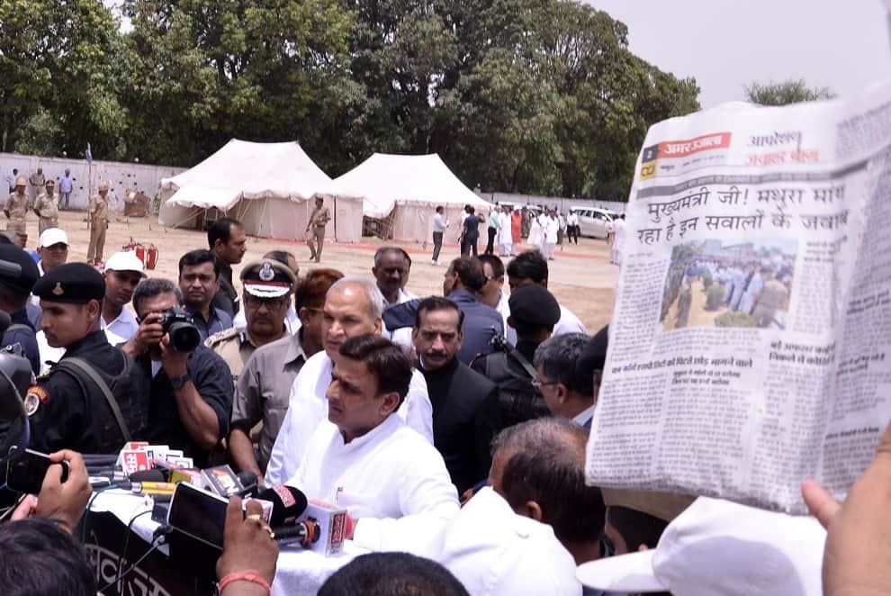 CM Akhilesh Yadav reached to SP Mukul's house, meet family members