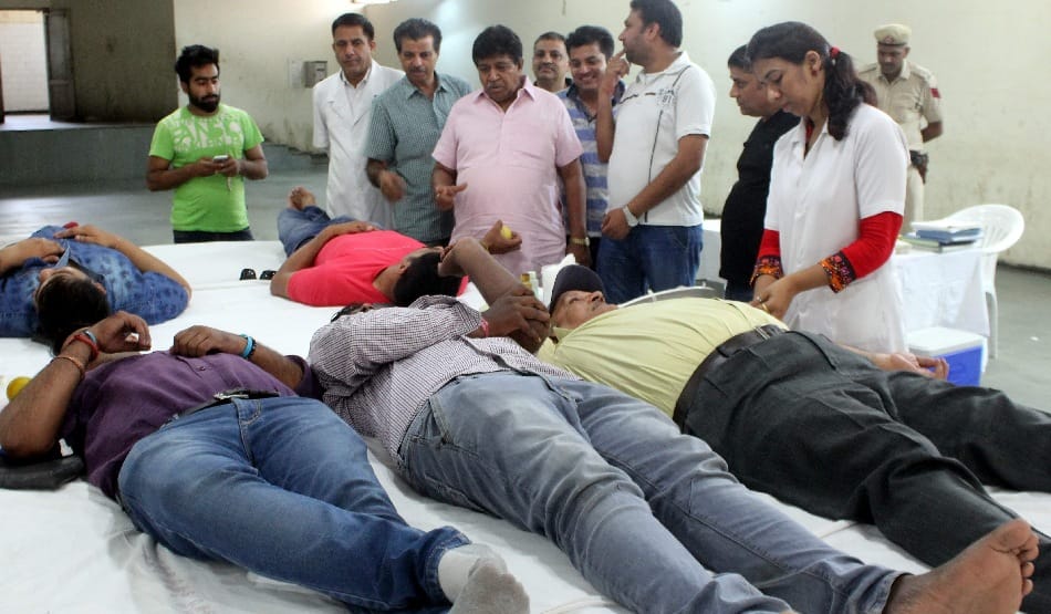 blood donation camp at panchkula, 55 people donates his blood