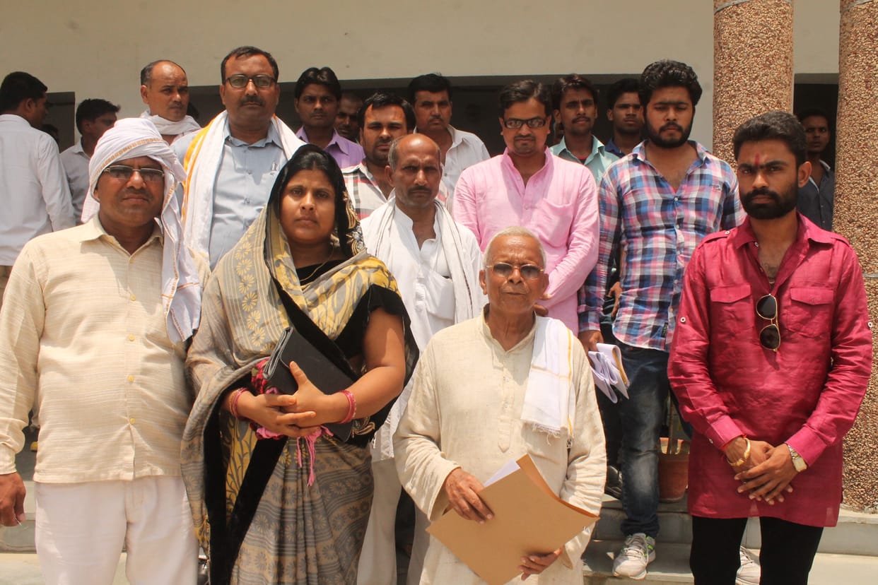 Seeking a CBI probe, demonstrated