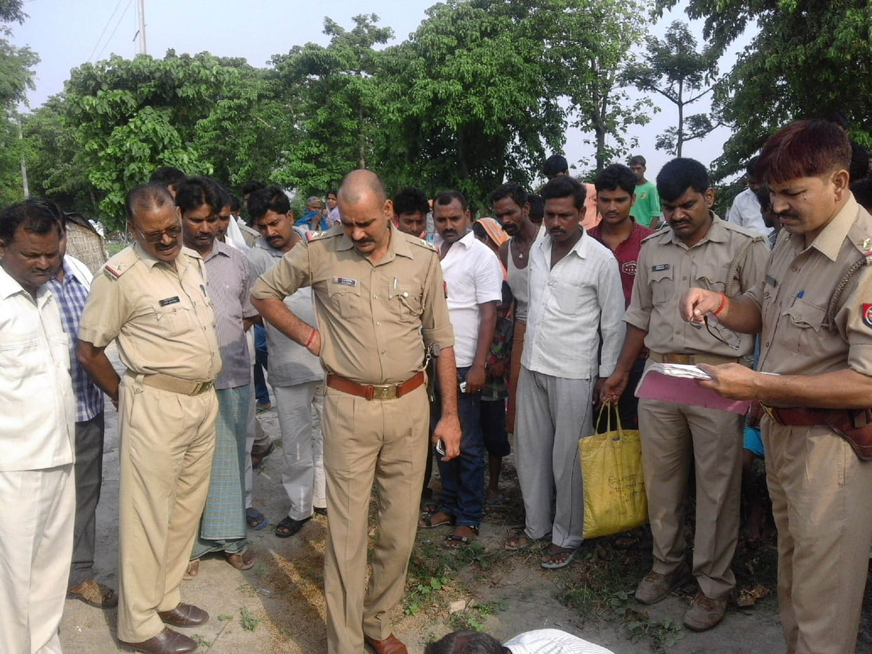 Elderly man was found dead by the roadside