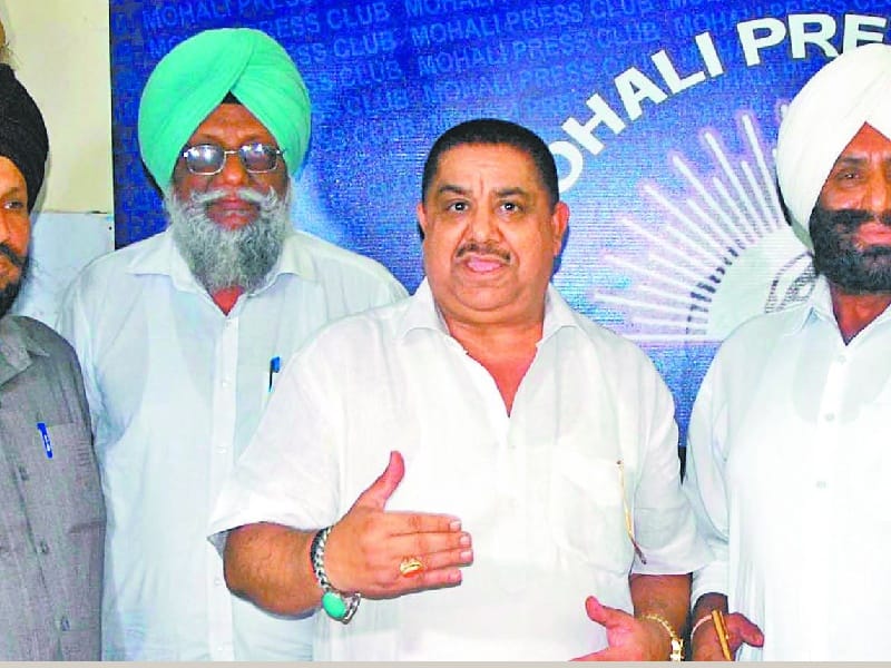 employees protest against police deptt, police employees protest, mohali police deptt, 